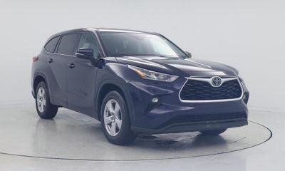 2020 Toyota Highlander LE