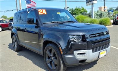 2024 Land Rover Defender 110 S