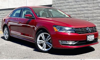 2015 Volkswagen Passat SEL