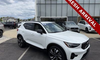 2026 Volvo XC40 Ultra Dark
