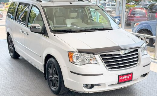 2008 Chrysler Town AND Country Limited