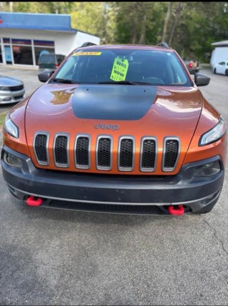 2015 Jeep Cherokee — a typically priced live listing