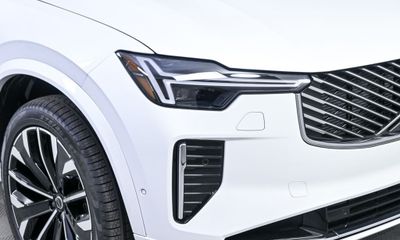 2026 Volvo XC90 Plus Bright