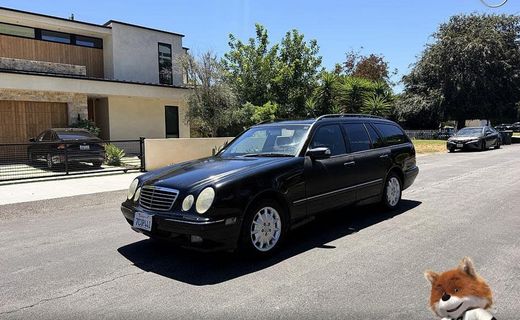 2001 Mercedes-Benz E-Class