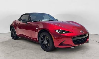 2026 Mazda MX-5 Sport