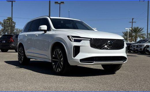 2025 Volvo XC90 Plus
