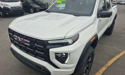 2024 GMC Canyon Elevation