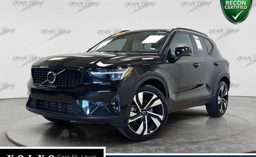 2024 Volvo XC40 Plus Dark