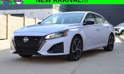 2025 Nissan Altima SR