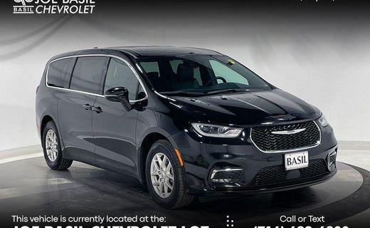 2025 Chrysler Pacifica Select