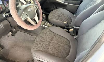 2017 Hyundai Accent SE Base