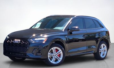 2023 Audi Q5 E S Line Quattro