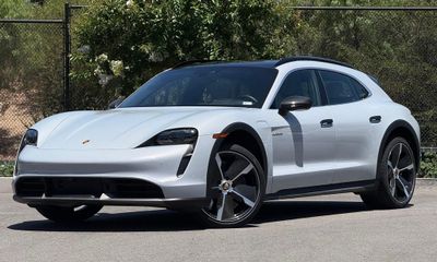 2023 Porsche Taycan Turbo S Cross