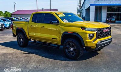 2023 GMC Canyon Elevation