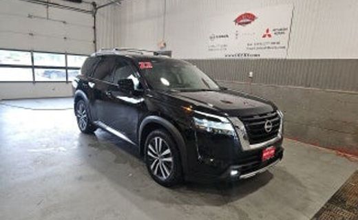 2024 Nissan Pathfinder SL