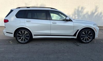 2022 BMW X7 M50I