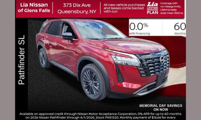 2026 Nissan Pathfinder SL