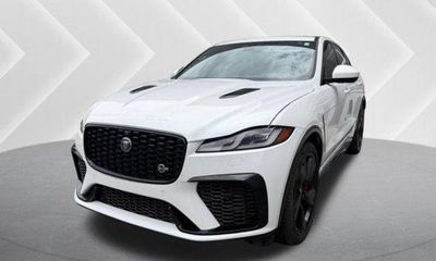 2023 Jaguar F-Pace SVR