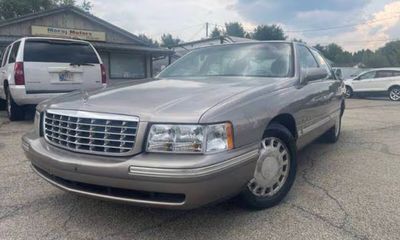 1998 Cadillac Deville Base