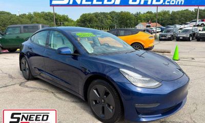 2022 Tesla Model 3 Long Range