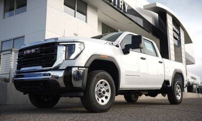 2026 GMC Sierra HD Pro
