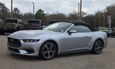 2022 Ford Mustang I4 Convertible