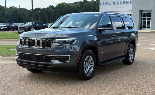 2023 Jeep Wagoneer Base