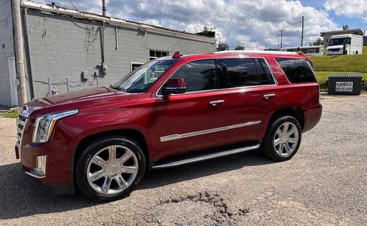 2017 Cadillac Escalade Luxury