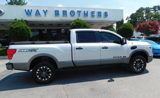 2018 Nissan Titan SL