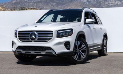 2026 Mercedes-Benz GLB-Class GLB250