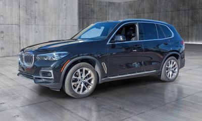 2023 BMW X5 sDrive40i