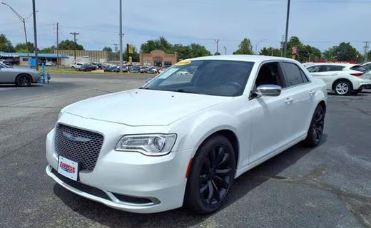 2019 Chrysler 300