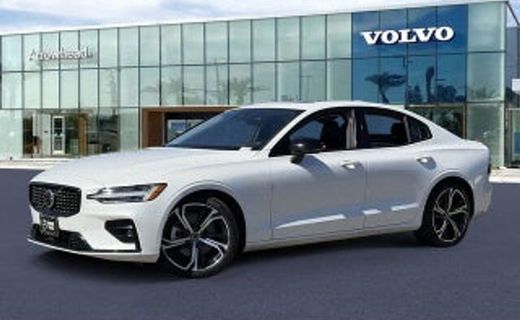 2024 Volvo S60 Plus Black Edition