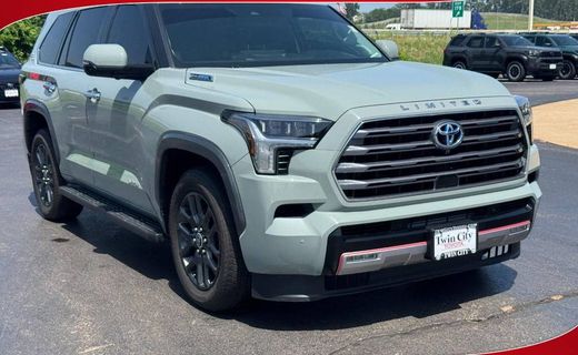 2023 Toyota Sequoia Platinum