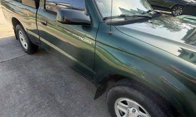 2002 Toyota Tacoma Deluxe