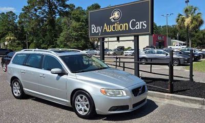 2008 Volvo V70 32