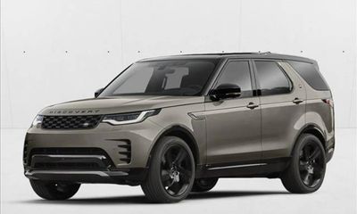 2023 Land Rover Discovery HSE R Dynamic