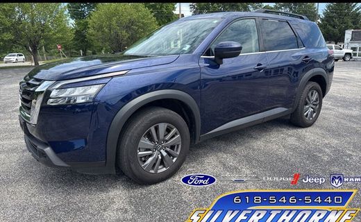 2025 Nissan Pathfinder SV