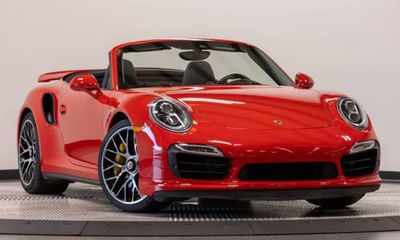2015 Porsche 911 Cabriolet S