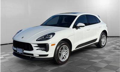 2021 Porsche Macan Base