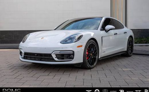 2023 Porsche Panamera GTS