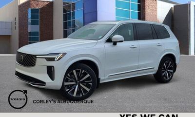 2026 Volvo XC90 Core