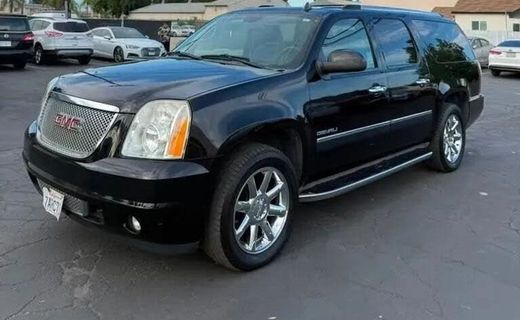 2013 GMC Yukon Denali XL
