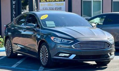 2017 Ford Fusion Titanium Phev
