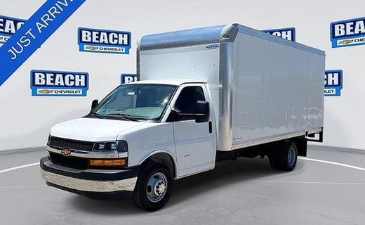 2026 Chevrolet Express 3500 Cutaway 177