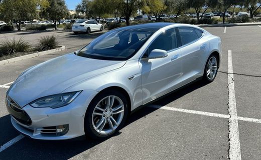 2014 Tesla Model S