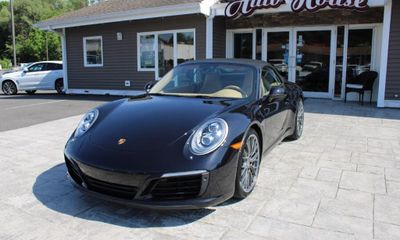2017 Porsche 911 Cabriolet 4