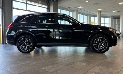 2026 Mercedes-Benz GLC-Class GLC300