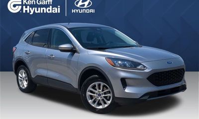 2021 Ford Escape SE