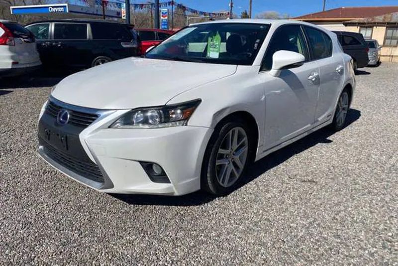 2014 Lexus CT — a typically priced live listing